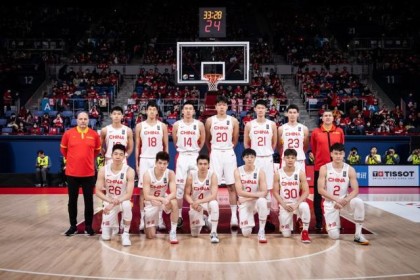 开云APP-中国男篮不敌日本 近88年FIBA大赛首次负于对手！