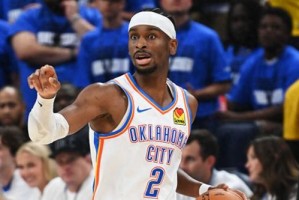 亚历山大：防守帮助我们赢得比赛 我们一直在持续给对手施压