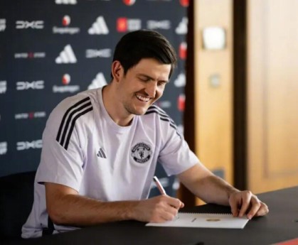 kaiyun-马奎尔拒迈阿密国际高薪邀约，续约曼联|太阳报|大卫·贝克汉姆|哈里-马奎尔|贝克汉姆|哈里_新浪体育_新浪新闻