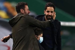 太阳报：阿莫林与曼城总监维亚纳亲如兄弟，两家常常一起聚餐