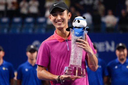 开云官网-商竣程成都赛梦幻夺首冠 19岁还能带来多少惊喜？